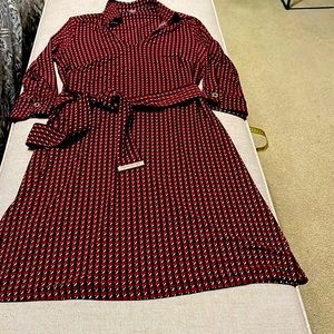 Tommy Hilfiger polyester belted dress.